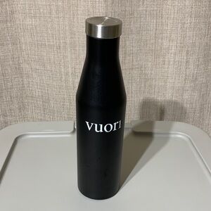 Vuori Black Stainless Steel Water Bottle with Silver Cap